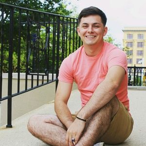 Meet your Posher, Colby